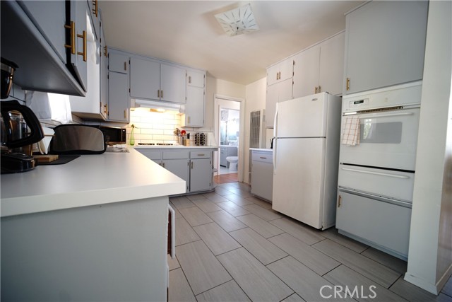 61740 Oleander Drive, Joshua Tree CA: https://media.crmls.org/medias/adc38716-cd6c-45e3-86bb-10c74dfbceaf.jpg