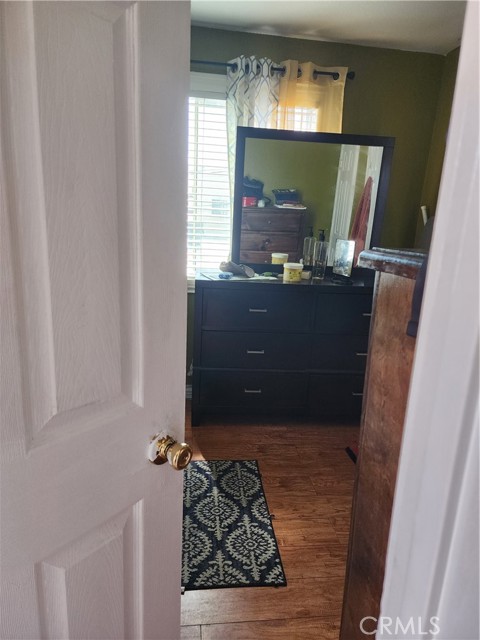 Image 8 of 12 For 1496 Vernon Avenue