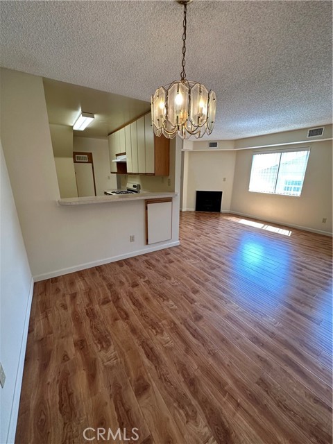 420 Milford Street, Glendale CA: https://media.crmls.org/medias/adc52ac6-5132-43d5-b742-4ae49eeb6d64.jpg