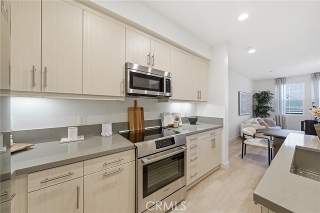 Detail Gallery Image 5 of 53 For 2718 Santa Anita Ave, El Monte,  CA 91733 - 3 Beds | 3 Baths