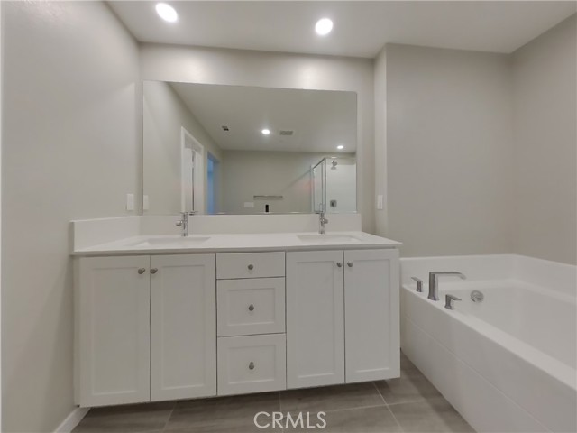 31651 Hans Drive, Menifee CA: https://media.crmls.org/medias/adc69b99-886e-4ec0-9a43-d94de3f4b173.jpg
