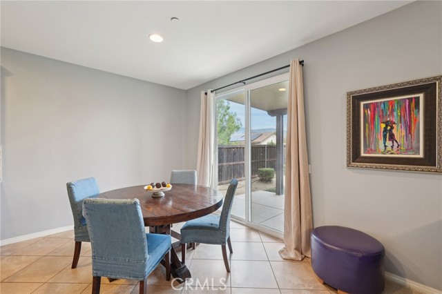 Detail Gallery Image 6 of 23 For 18335 Damiana, Fontana,  CA 92407 - 3 Beds | 2/1 Baths