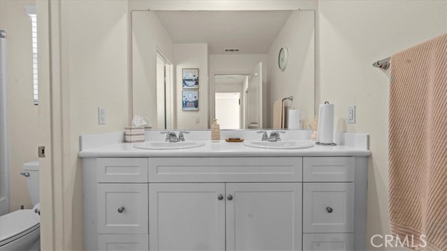 Detail Gallery Image 20 of 40 For 17114 Gray Pine Pl, San Bernardino,  CA 92407 - 3 Beds | 2/1 Baths