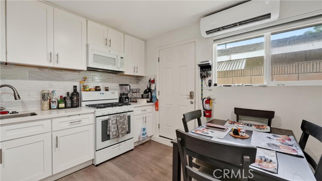 Detail Gallery Image 31 of 45 For 2926 W La Verne, Santa Ana,  CA 92704 - 3 Beds | 2 Baths