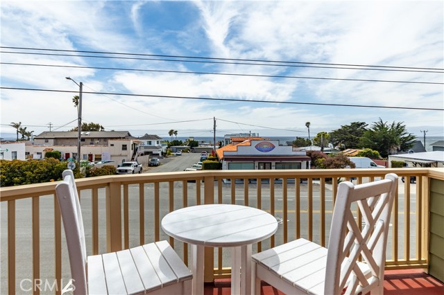 95 S Ocean Avenue, Cayucos CA: https://media.crmls.org/medias/adc79ee7-1a41-4395-9ef1-2b599263b6eb.jpg