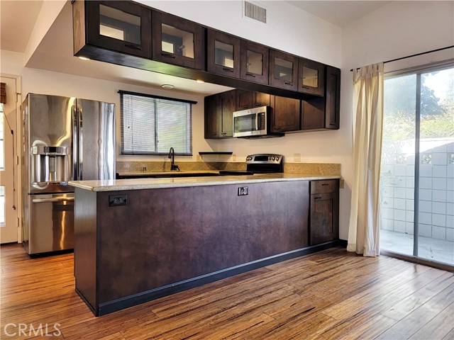 Detail Gallery Image 4 of 29 For 414 Avenida Castilla a,  Laguna Woods,  CA 92637 - 2 Beds | 3/1 Baths
