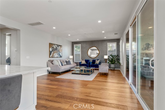 Detail Gallery Image 12 of 36 For 120 Fieldwood, Irvine,  CA 92618 - 4 Beds | 4/1 Baths