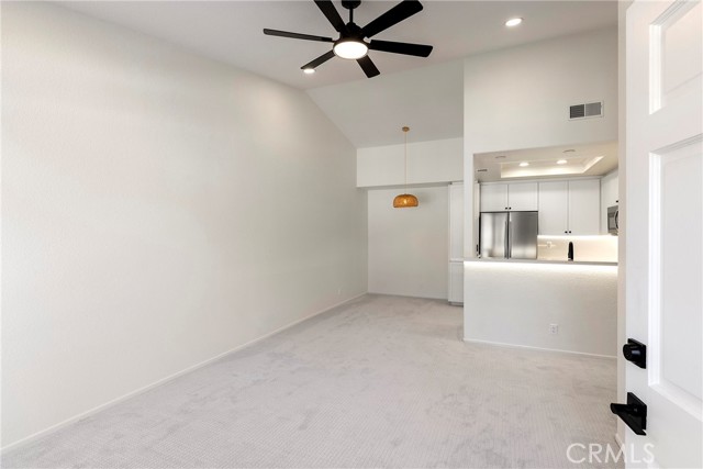 Detail Gallery Image 5 of 28 For 126 Sandpiper Lane, Aliso Viejo,  CA 92656 - 2 Beds | 2 Baths