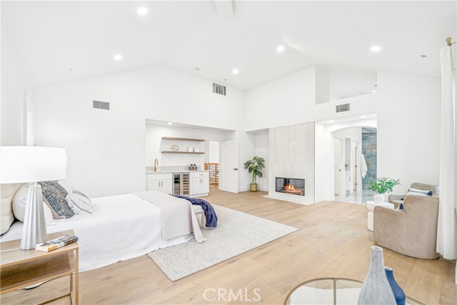 6692 Alamitos Circle, Huntington Beach CA: https://media.crmls.org/medias/adc9817c-025e-4205-9bb6-8beda3110530.jpg