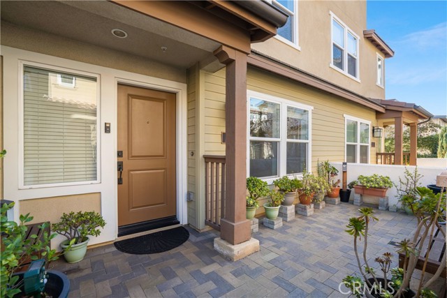 Detail Gallery Image 3 of 32 For 281 N Mar Vista Ave #8,  Pasadena,  CA 91106 - 3 Beds | 3/1 Baths