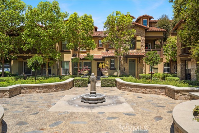 205 Danbrook, Irvine CA: https://media.crmls.org/medias/adc9de64-bb22-4508-9d25-bae4bad72c71.jpg