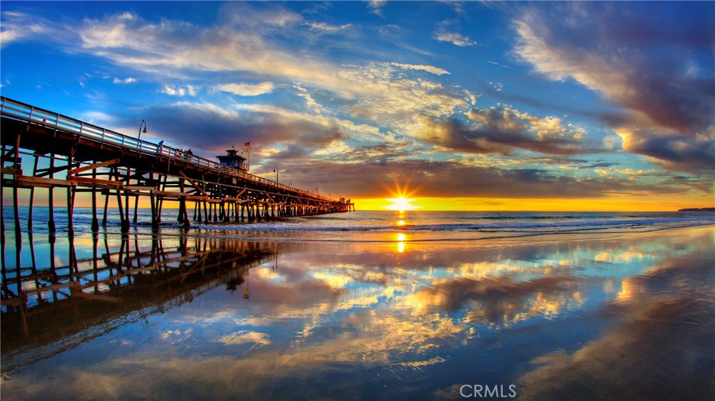 https://media.crmls.org/medias/adca8016-dd8f-471c-925c-f94e36635e67.jpg?preset=X-Large