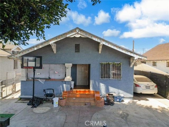 Thumbnail for 119 W 61st St, Los Angeles, CA 90003