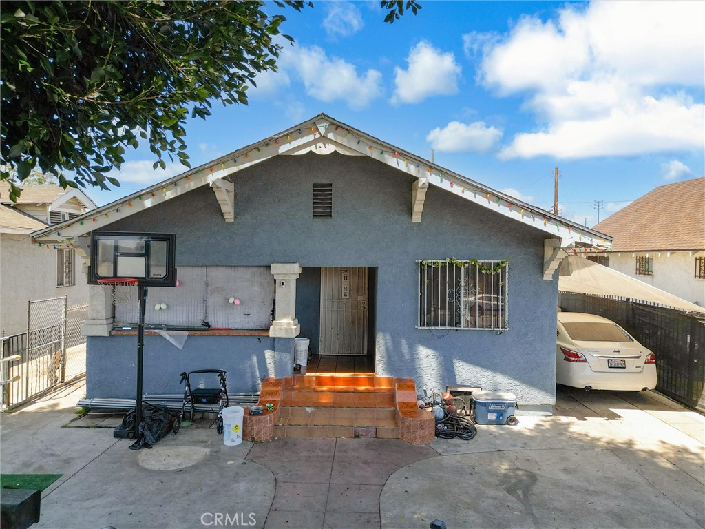 119 W 61st Street