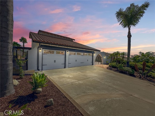26862 Salazar Drive, Mission Viejo CA: https://media.crmls.org/medias/adcb103e-5034-40df-805e-5a673b4558eb.jpg
