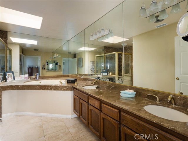 Detail Gallery Image 11 of 33 For 426 E Imperial Ave, El Segundo,  CA 90245 - – Beds | – Baths