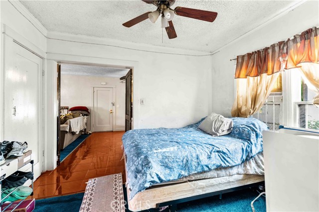 Detail Gallery Image 12 of 21 For 939 E 88th Pl, Los Angeles,  CA 90002 - 2 Beds | 1 Baths