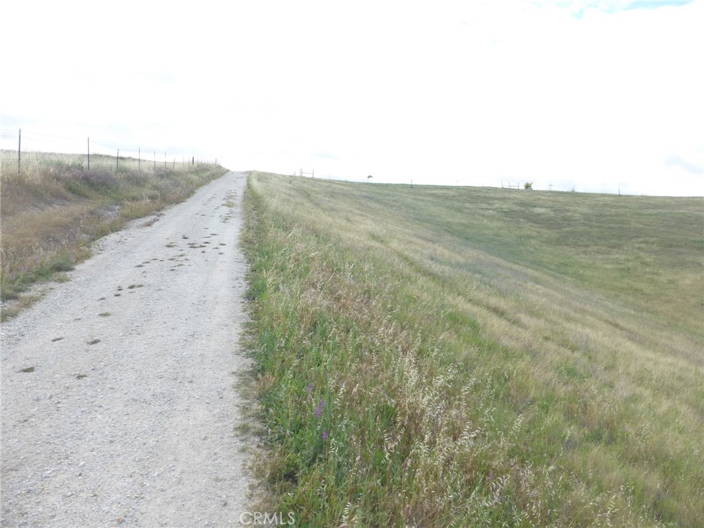 https://media.crmls.org/medias/adcc6e01-2af9-46c2-87ac-6f1a5ba855f5.jpg?preset=X-Large