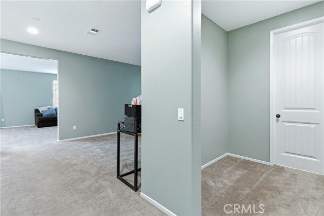 Detail Gallery Image 6 of 43 For 13269 Fremontia, Victorville,  CA 92392 - 5 Beds | 2/1 Baths