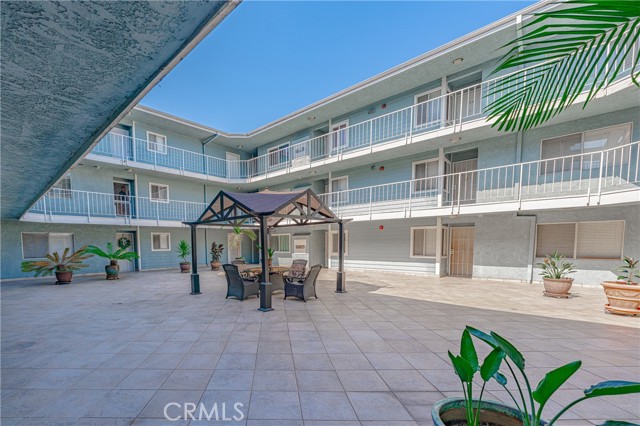 Detail Gallery Image 31 of 46 For 955 E 3rd St #304,  Long Beach,  CA 90802 - 2 Beds | 1 Baths