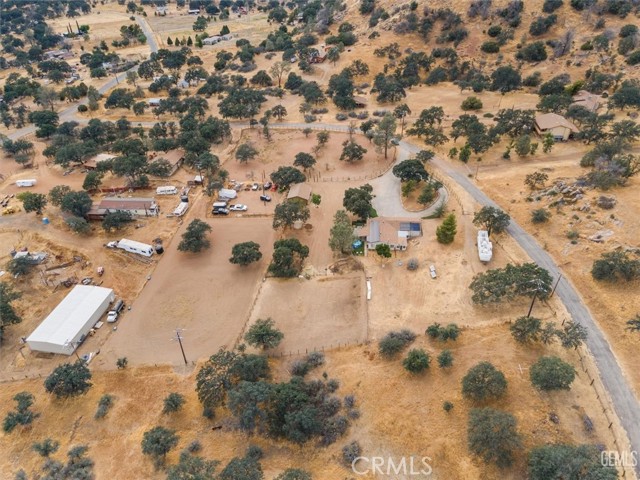 21564 Pine Tree Road, Caliente CA: https://media.crmls.org/medias/adcd40dd-f2d4-4bb3-b37c-25d1f5a04f2f.jpg