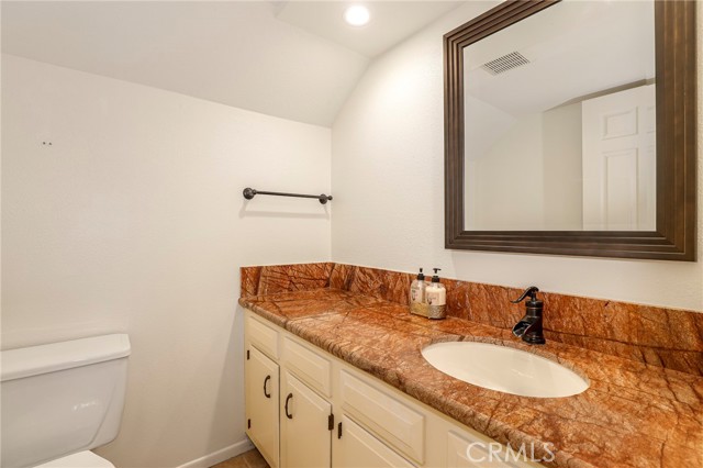 30452 Passageway Place, Agoura Hills CA: https://media.crmls.org/medias/adcd886c-8804-4345-9027-a0431212ec94.jpg