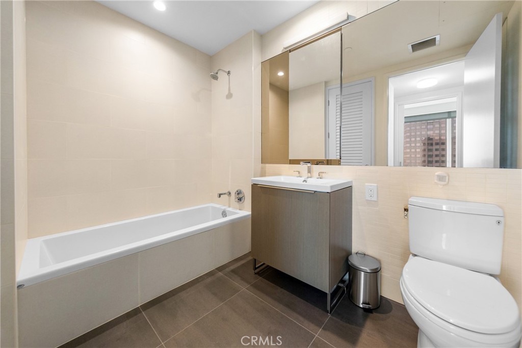 MLS #AR25241542 image #9