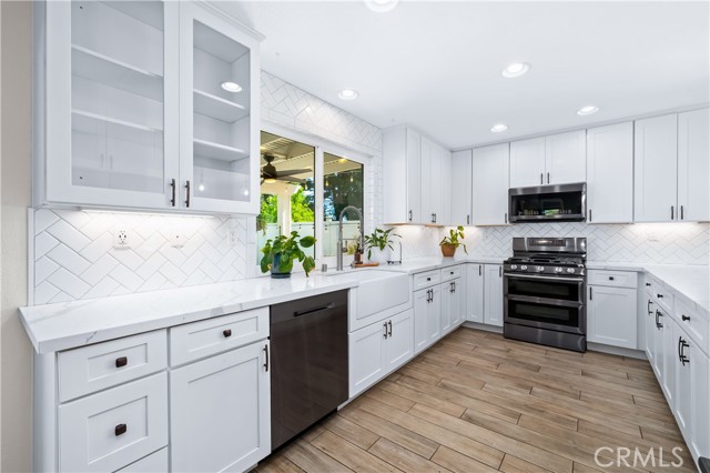 33037 Paterno Street, Temecula CA: https://media.crmls.org/medias/adce79df-7eaf-41fd-aac4-e718630cb330.jpg