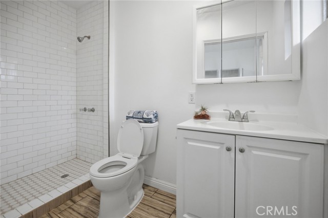 Detail Gallery Image 22 of 44 For 1345 W 51st Pl, Los Angeles,  CA 90037 - 6 Beds | 3 Baths