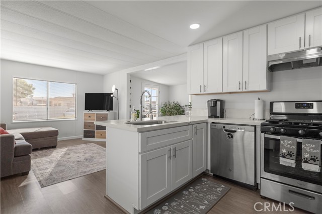 Detail Gallery Image 9 of 26 For 27150 Shadel Rd, Menifee,  CA 92586 - 2 Beds | 2 Baths