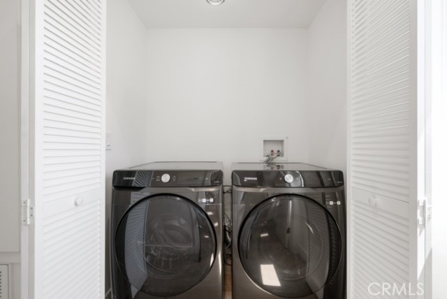 2672 Newell Street, Los Angeles CA: https://media.crmls.org/medias/adcf2b5b-f4e9-4da9-bab2-9e5d9a2c6f6b.jpg