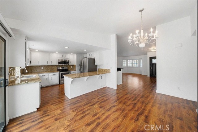 Detail Gallery Image 23 of 35 For 22860 Mariner Drive, Canyon Lake,  CA 92587 - 3 Beds | 2 Baths