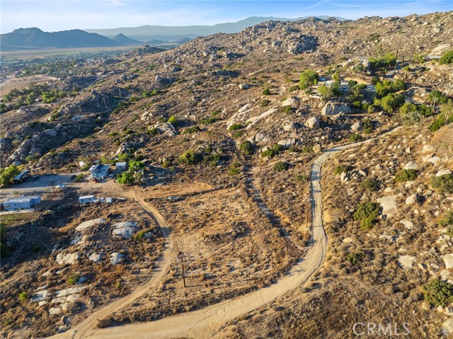 29740 Nogues Road, Nuevo CA: https://media.crmls.org/medias/adcfc0a8-869b-44a5-b6a4-1f16afe0fcc9.jpg