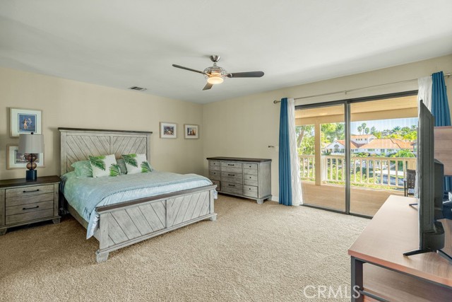 Detail Gallery Image 19 of 74 For 22373 Boating, Canyon Lake,  CA 92587 - 5 Beds | 3 Baths