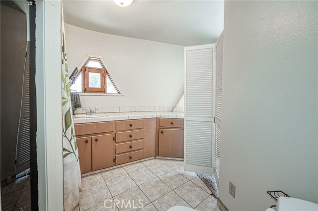 28944 Tollhouse Road, Tollhouse CA: https://media.crmls.org/medias/add23153-65b5-46d2-9f71-2ef85656297c.jpg