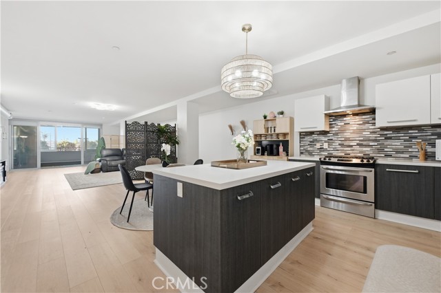 Detail Gallery Image 2 of 49 For 433 Pine #201,  Long Beach,  CA 90802 - 1 Beds | 1 Baths