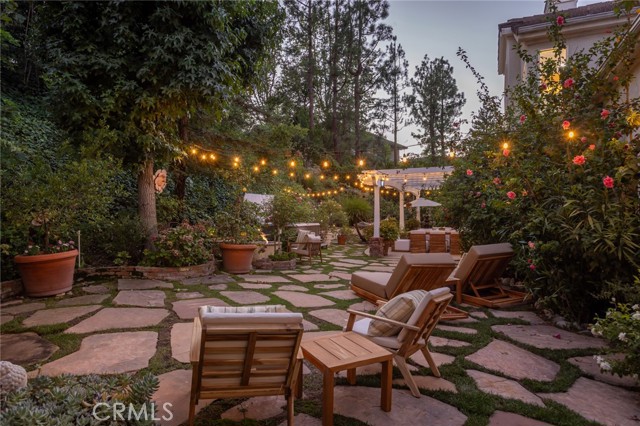 Detail Gallery Image 40 of 55 For 5985 Vista De La Luz, Woodland Hills,  CA 91367 - 4 Beds | 3/1 Baths