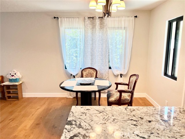 2717 Chadwick Circle, Los Angeles CA: https://media.crmls.org/medias/add334c3-3ee4-42f5-a587-21577668aa94.jpg