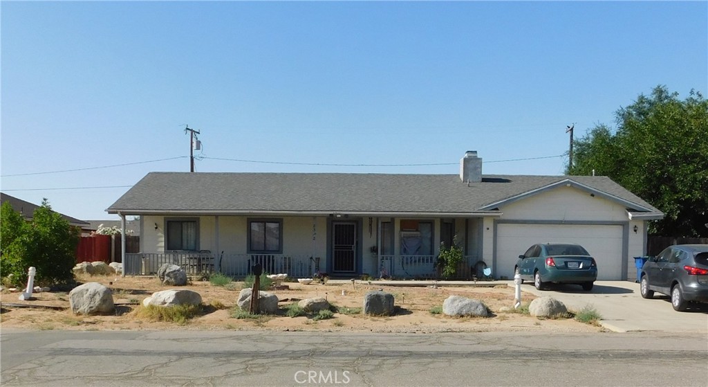 8372 Dogwood Avenue