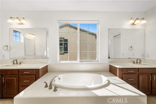 Detail Gallery Image 39 of 70 For 12210 Alamo, Rancho Cucamonga,  CA 91739 - 5 Beds | 4/1 Baths