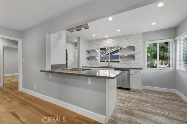 Detail Gallery Image 12 of 43 For 807 Cota, Torrance,  CA 90501 - 2 Beds | 1 Baths