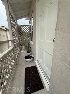 209 B Cypress, Laguna Beach CA: https://media.crmls.org/medias/add41bd0-ead9-4078-b2c5-b994cb198b87.jpg