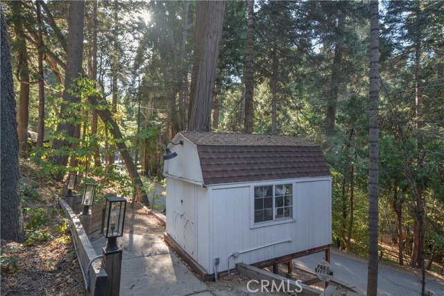 Detail Gallery Image 28 of 37 For 27942 Rainbow Dr, Lake Arrowhead,  CA 92352 - 3 Beds | 3/1 Baths