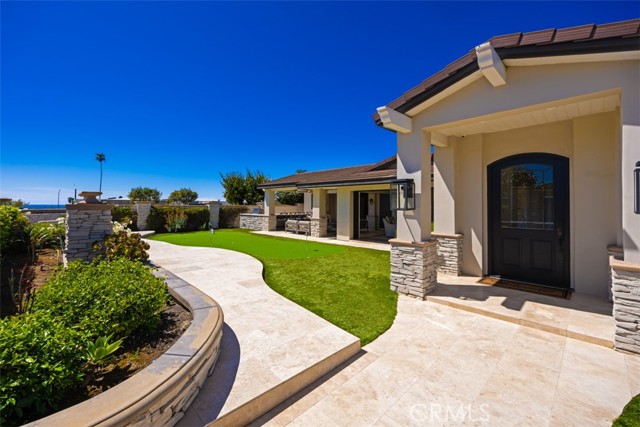 Detail Gallery Image 3 of 17 For 515 Cameo Highlands, Corona Del Mar,  CA 92625 - 4 Beds | 4 Baths