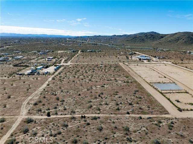 Detail Gallery Image 14 of 24 For 55138 Lilac, Landers,  CA 92285 - – Beds | – Baths