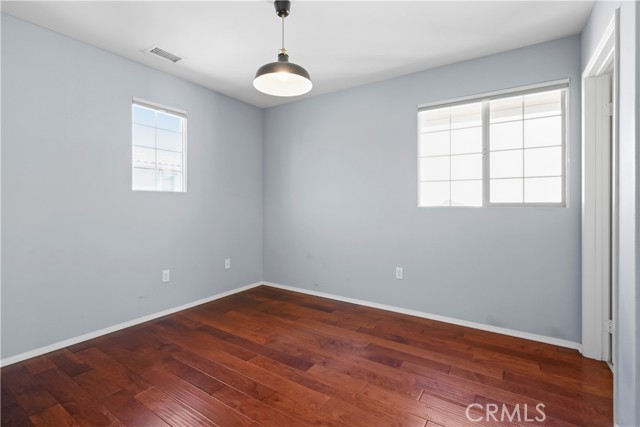 Detail Gallery Image 21 of 33 For 20262 Pienza Ln, Porter Ranch,  CA 91326 - 2 Beds | 3 Baths