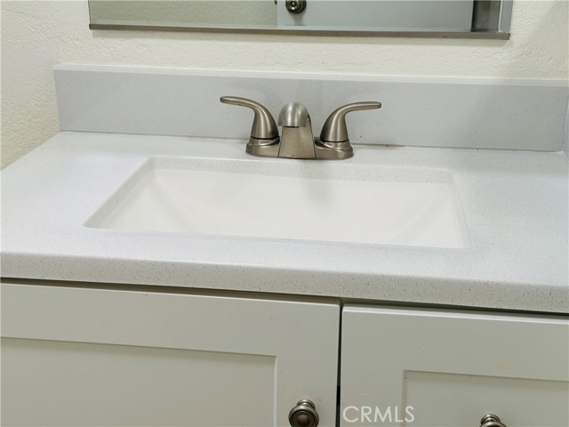 Detail Gallery Image 13 of 27 For 2105 E Petunia, Glendora,  CA 91740 - 3 Beds | 2 Baths