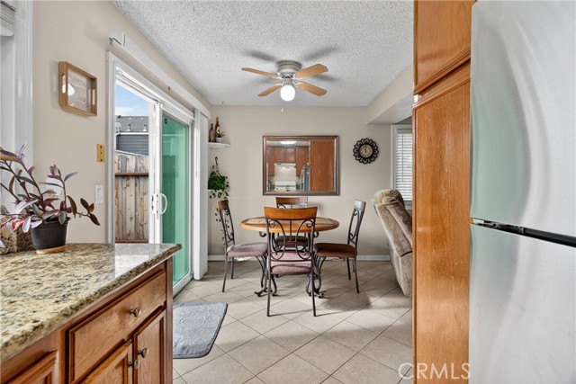 Detail Gallery Image 5 of 37 For 824 N Pasadena, Azusa,  CA 91702 - 3 Beds | 2 Baths