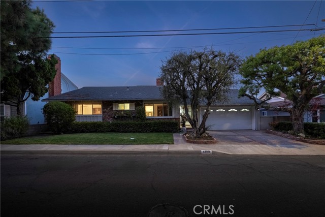 Detail Gallery Image 2 of 50 For 4309 Vista Largo, Torrance,  CA 90505 - 3 Beds | 2 Baths