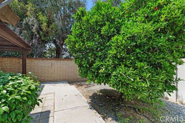 2797 Persimmon Place, Riverside CA: https://media.crmls.org/medias/add87035-5975-401c-af55-ceb966c2e548.jpg